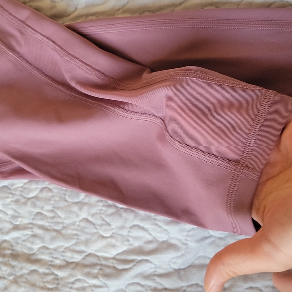 NWOT - Lululemon Sz 10 - Picture 7 of 8